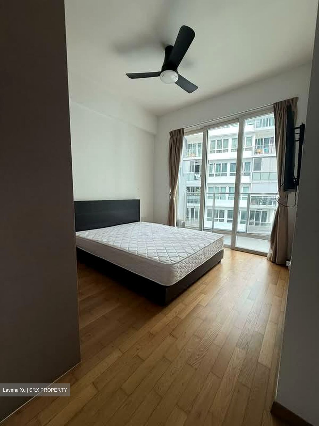 Vacanza @ East (D14), Condominium #582873461